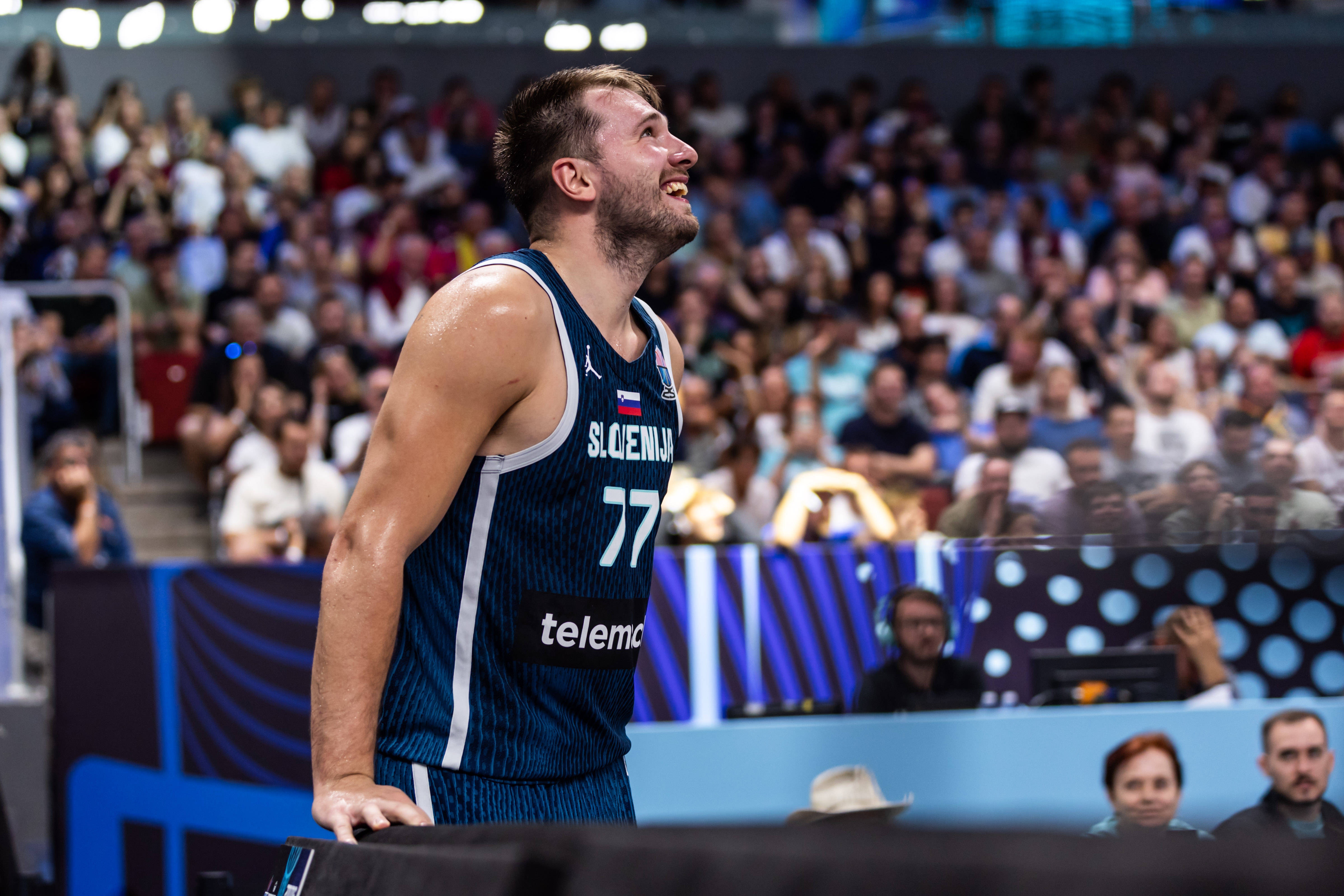 前斯洛文尼亚主教练透露：东契奇成功减重12公斤，但球队仍需钱查尔与内博助力