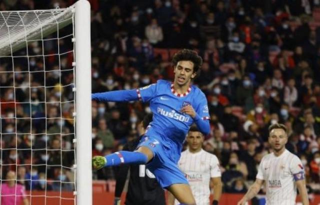 1639875199492047218.jpg medium_2021-12-18-44f6b114b7.jpg