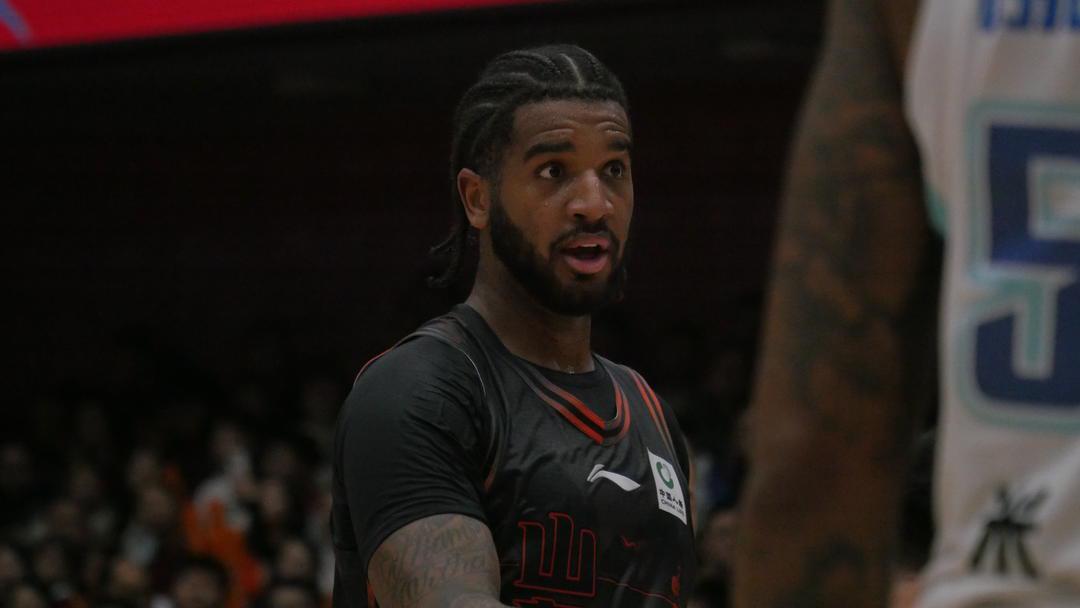 竞技宝app下载-山东85:76青岛,克里斯42分,创CBA生涯新高