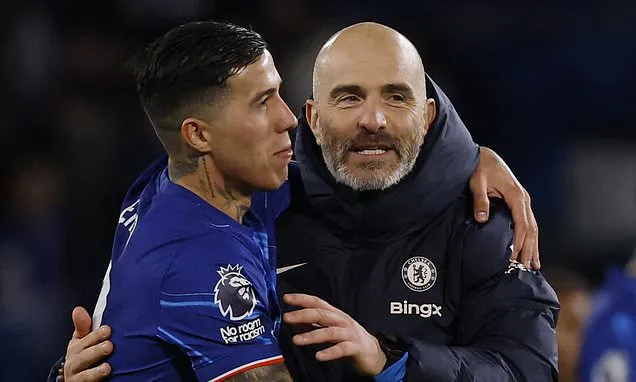 竞技宝app下载-跟队：恩佐被禁赛后，马雷斯卡换社媒头像或暗示切尔西做法