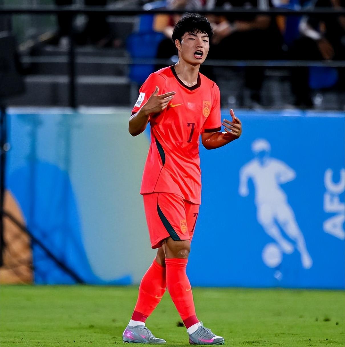 竞技宝app下载-男足要转运?中国U17队1胜2负也幸运出线,1/4决赛对手和时间确定